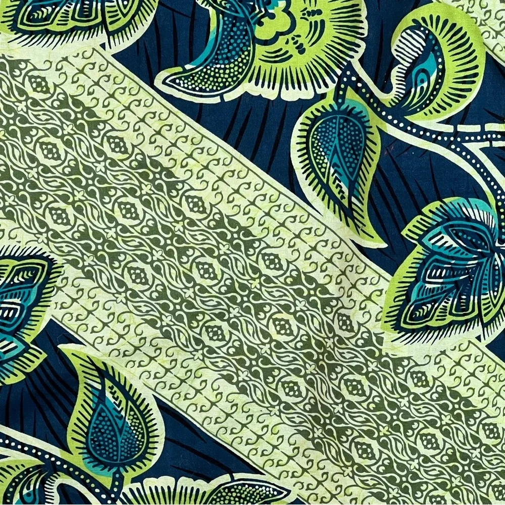 Van Heusen Size Small Lime/Turquoise/Navy Blue & Black Floral Unlined Zipper